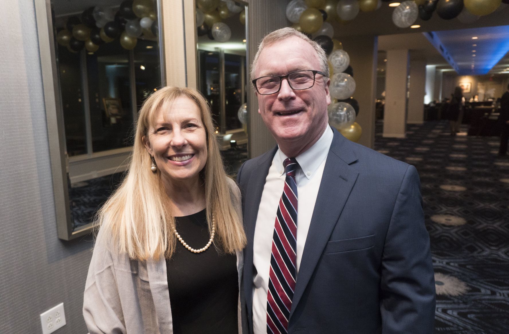 Lisa Yost, Pete Kinsella
